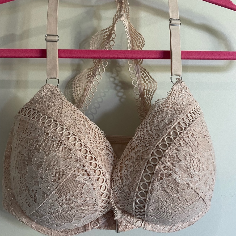 Victoria’s Secret Dream Angels Push Up, Racerback, Front Closure, Size 34 DDD